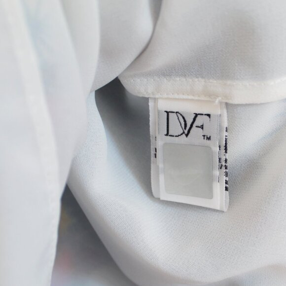 DVF Diane von Furstenberg Silk Batwing Blouse–Boho, Lightweight-Work or Vacation - Picture 14 of 16